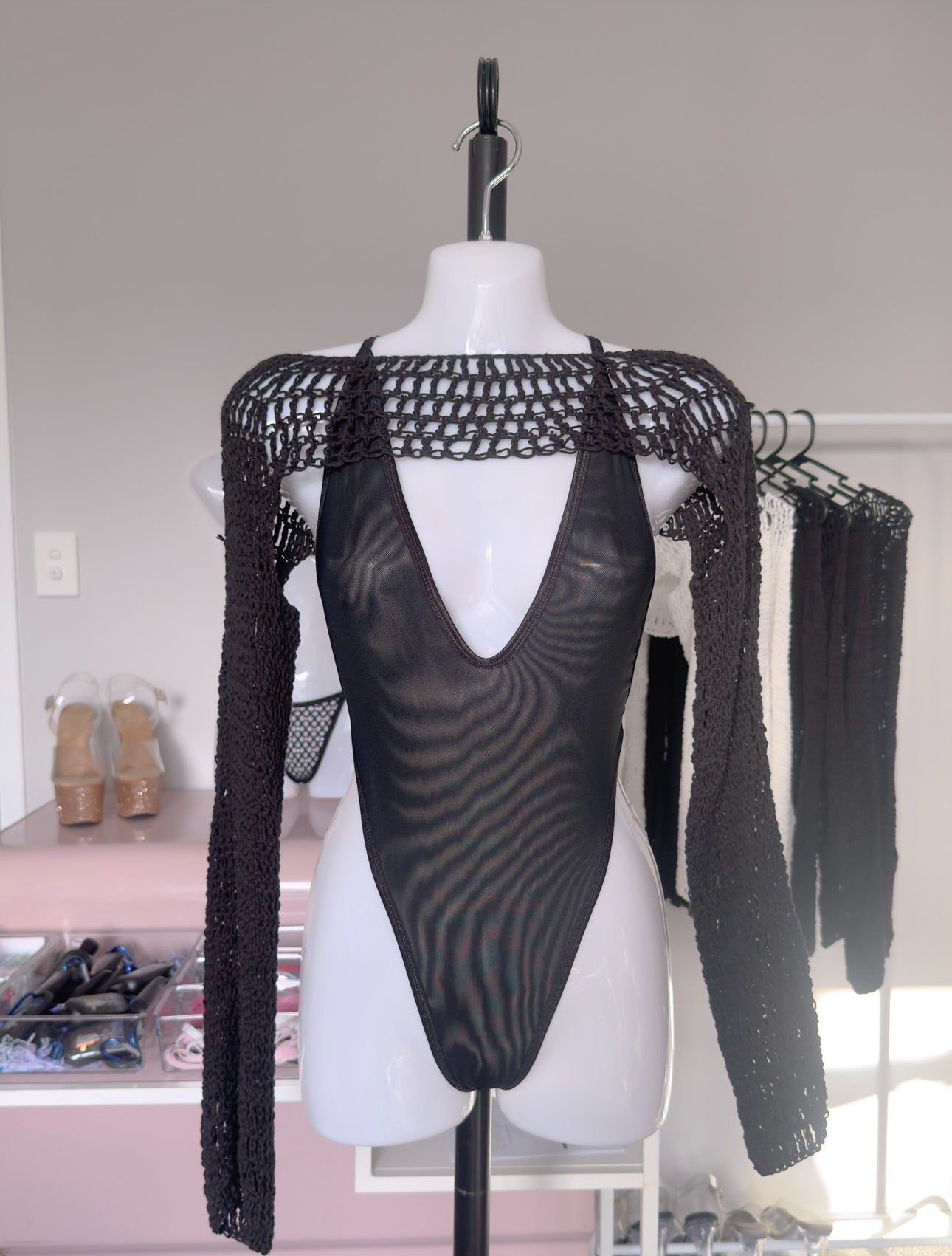 KNITTED BOLERO BLACK