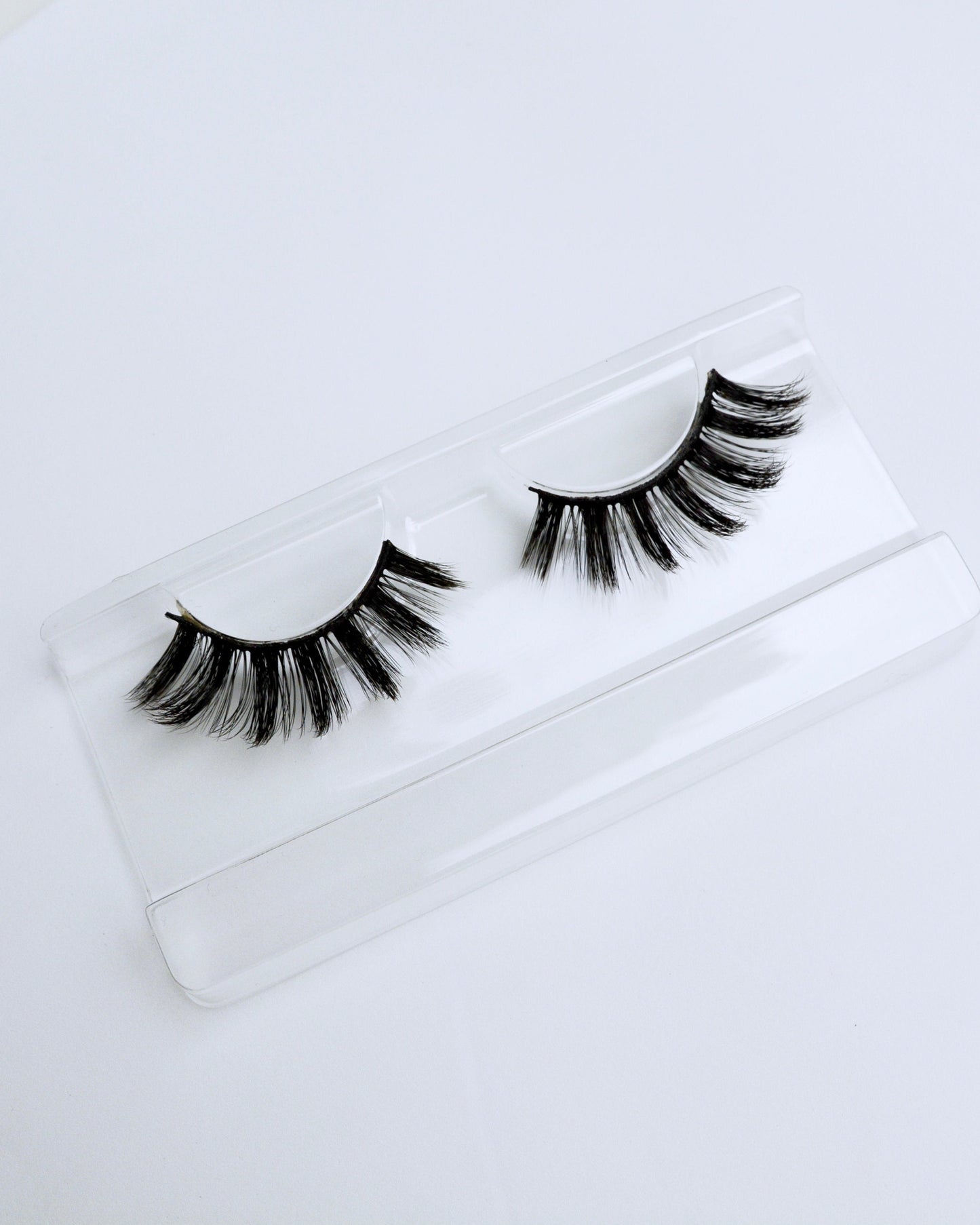 MALIA STRIP LASH