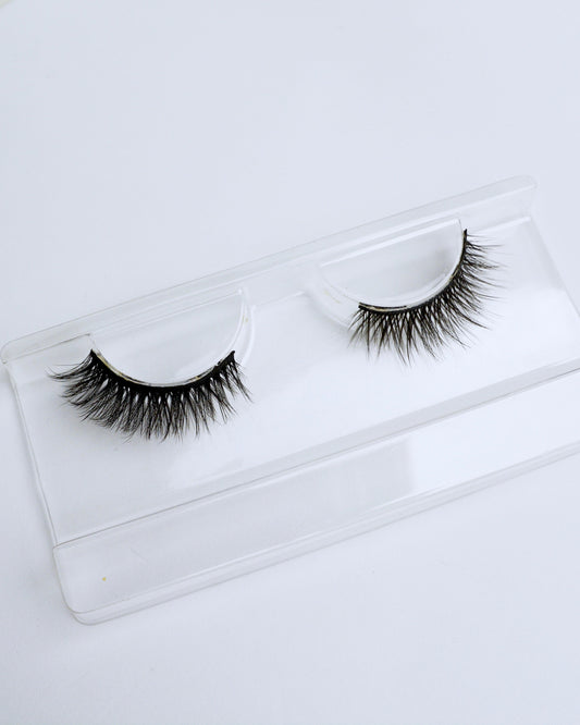 NATASHA STRIP LASH